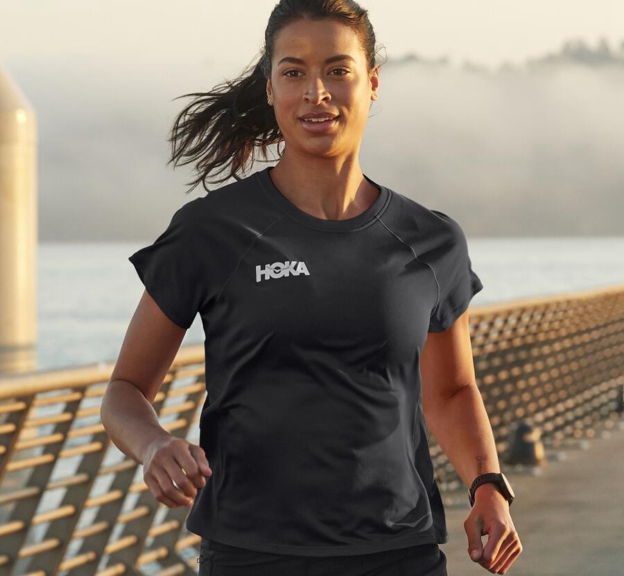 Top Hoka One One Mujer Negros - Performance Short Sleeve - BHDL52761